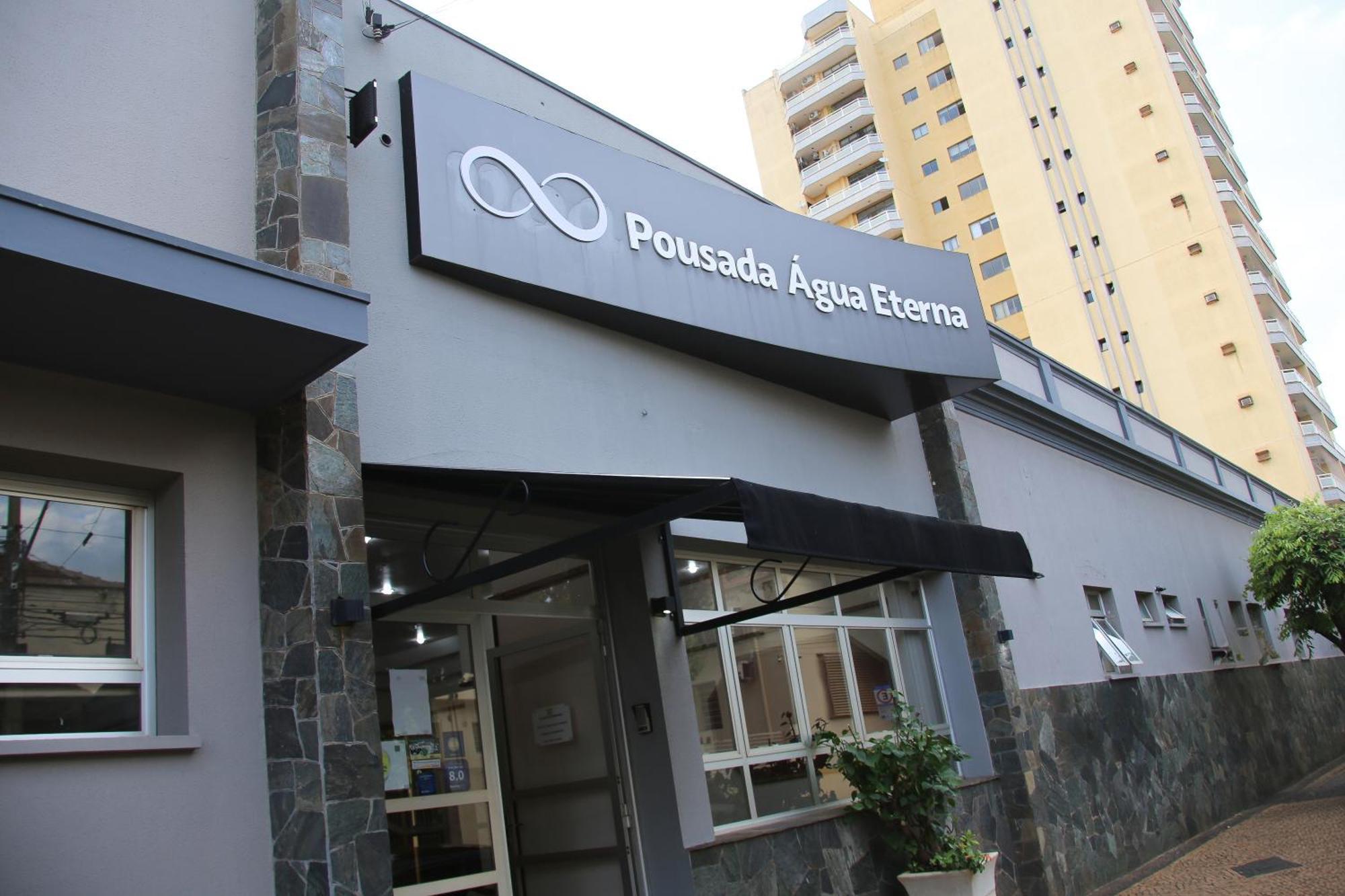 Pousada Agua Eterna - Proximo Ao Museu De Cera, Hot Beach E Thermas Dos Laranjais Olímpia 外观 照片