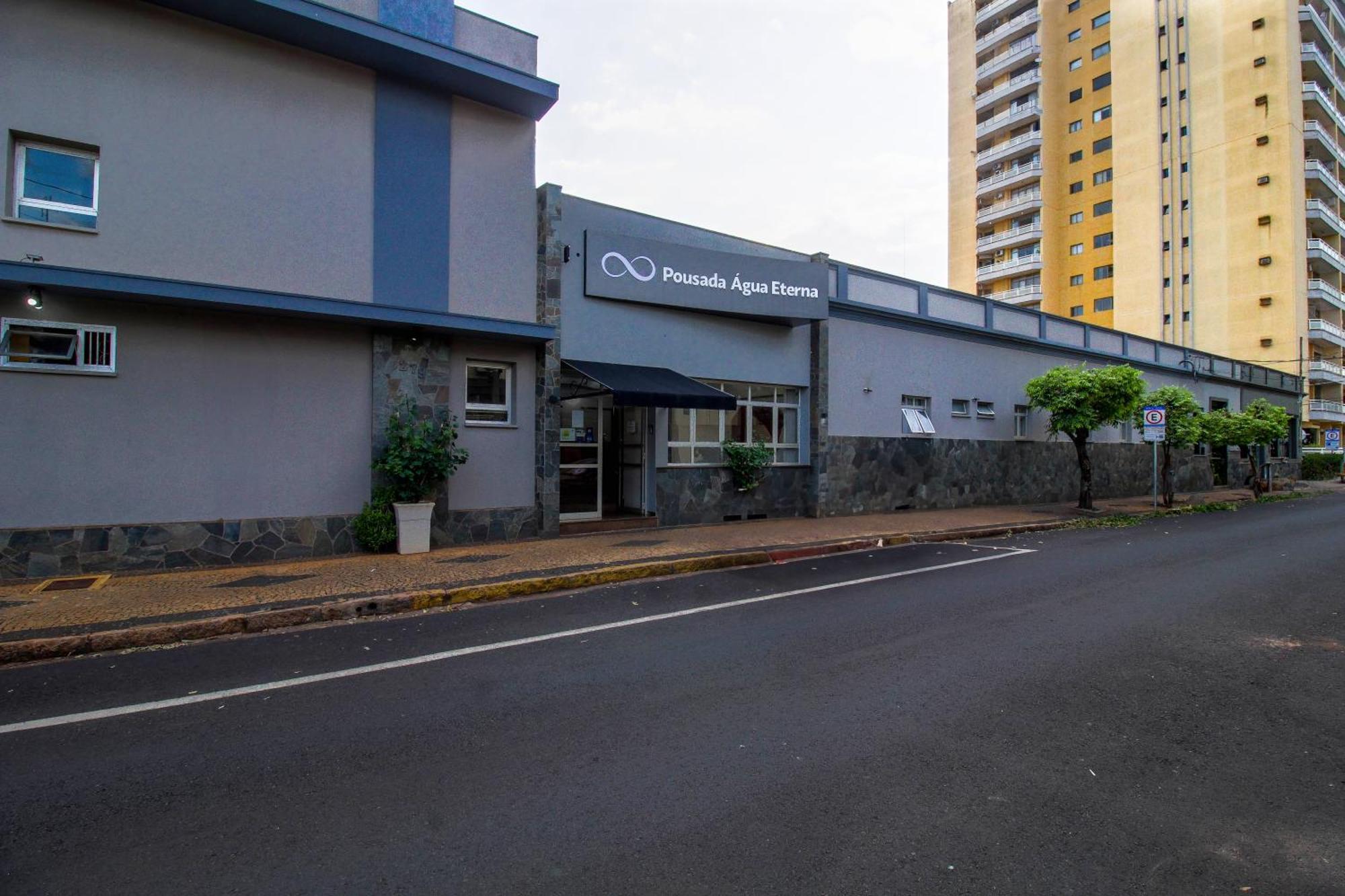 Pousada Agua Eterna - Proximo Ao Museu De Cera, Hot Beach E Thermas Dos Laranjais Olímpia 外观 照片
